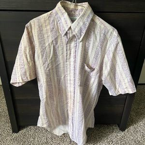 vintage 1970’s men’s short sleeve button up shirt, size medium. Career Club